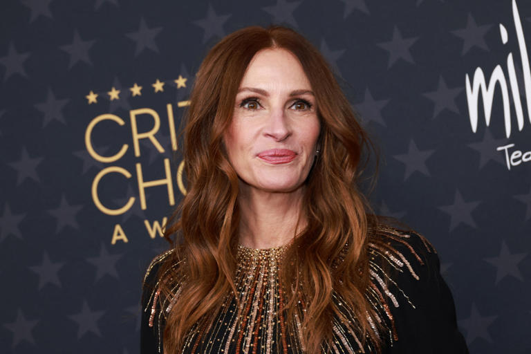 MSN – Julia Roberts: Wives Can Keep Harris Vote Secret From Trumper Hubbies
